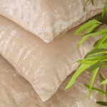 Couvre-lit de noce Randa – Ensemble 7 pièces beige et marron élégant
