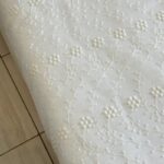 Couvre-lit de noce en dentelle blanc cassé 260x240 cm avec 6 taies – Assia Home Tunisie