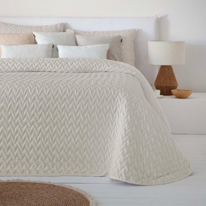 Jeté de lit Lorea broderie anglaise 250x270 cm avec 2 taies – blanc ou beige – Assia Home