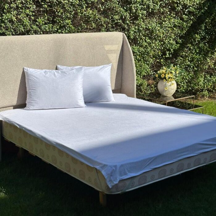 Protège-matelas imperméable blanc