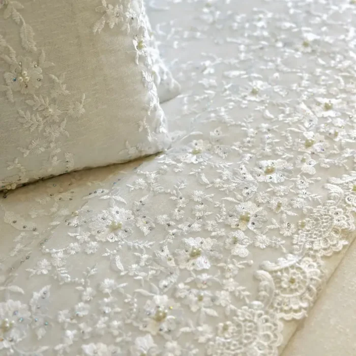 Couvre-lit de Noces Perle Blanche Tunisie – Luxe & Raffinement