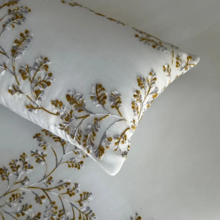Couvre lit Fatoum Tunisie couleur motarde