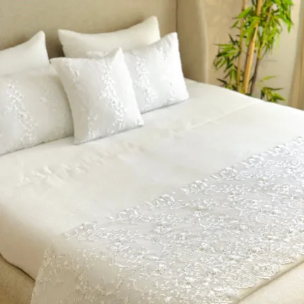 Couvre-lit de Noces Perle Blanche Tunisie – Luxe & Raffinement