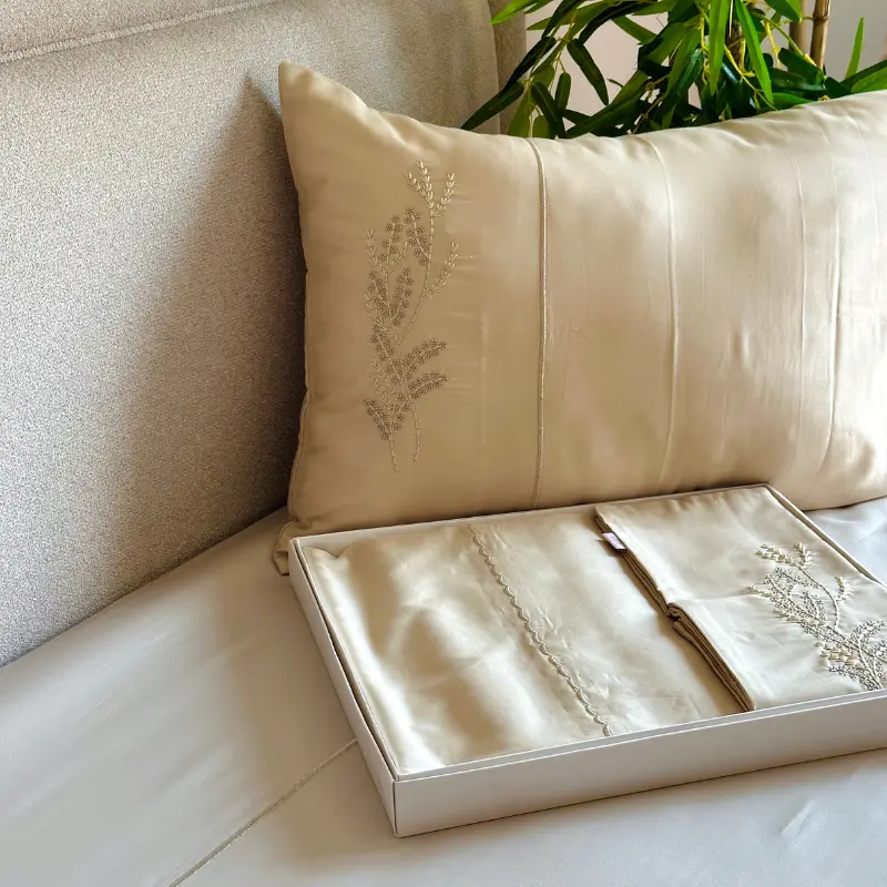 Parure de lit coton satiné 4 pièces – Tige Beige