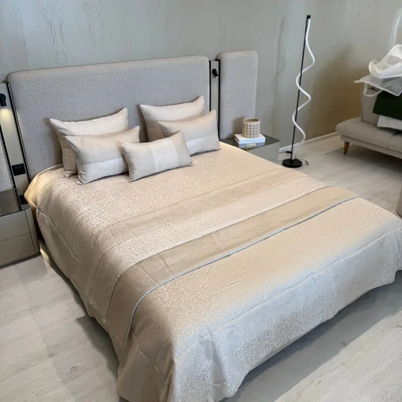 couvre lit lune 7 pièces grège clair